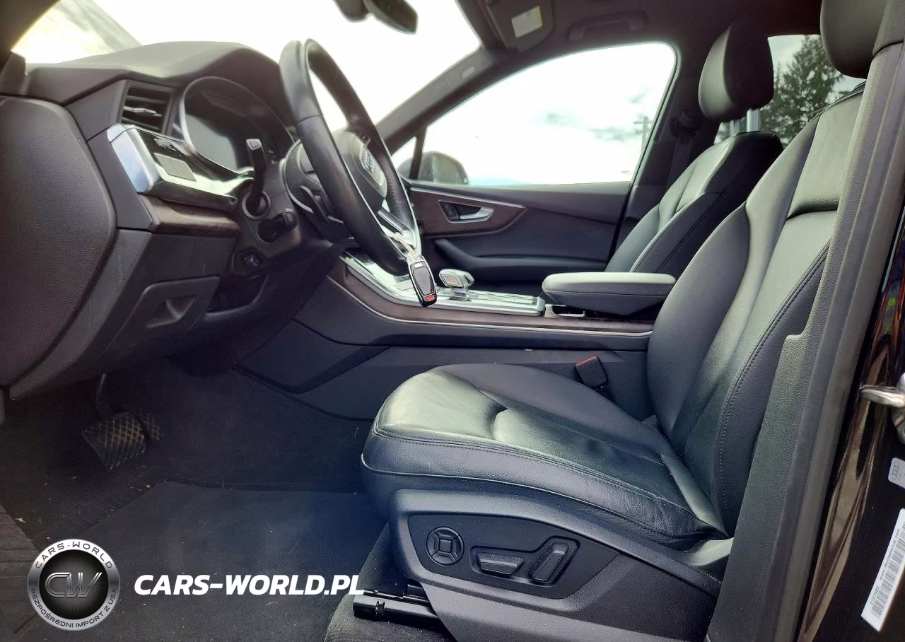 2020 Audi Q7 Premium Plus VIN:WA1LXAF78LD003884 - 7