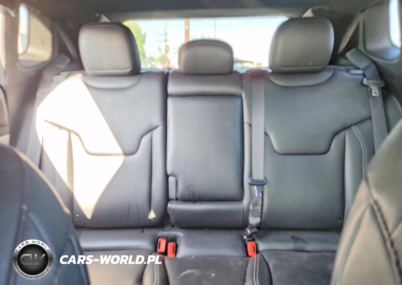 2025 Jeep Compass Limited VIN:3C4NJDCN7ST597400 - 10