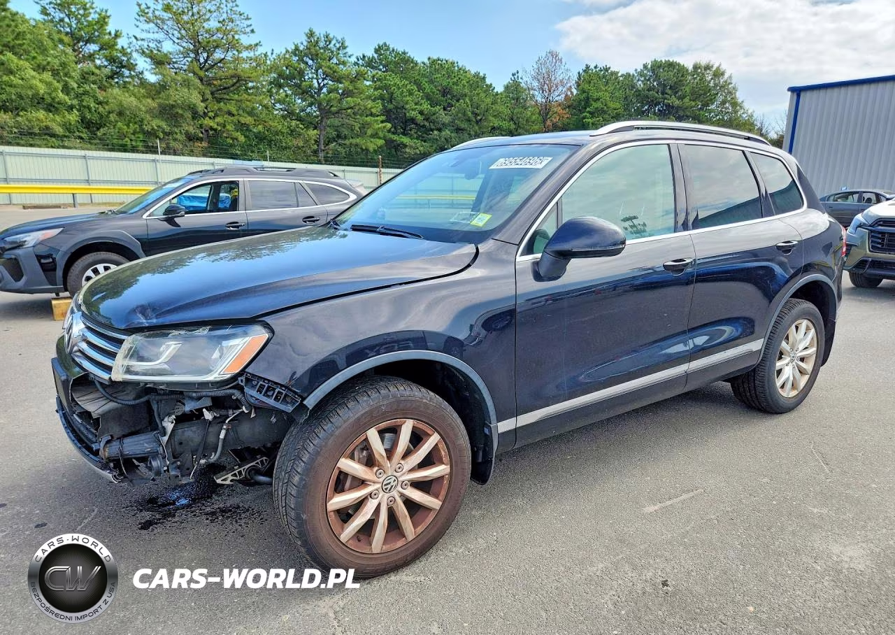 2015 Volkswagen Touareg V6 VIN:WVGEF9BP1FD004381 - 1