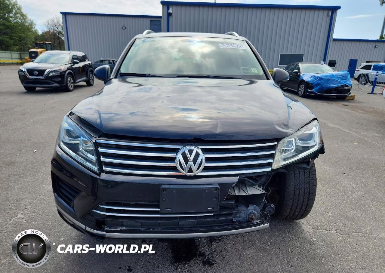 2015 Volkswagen Touareg V6 VIN:WVGEF9BP1FD004381 - 5