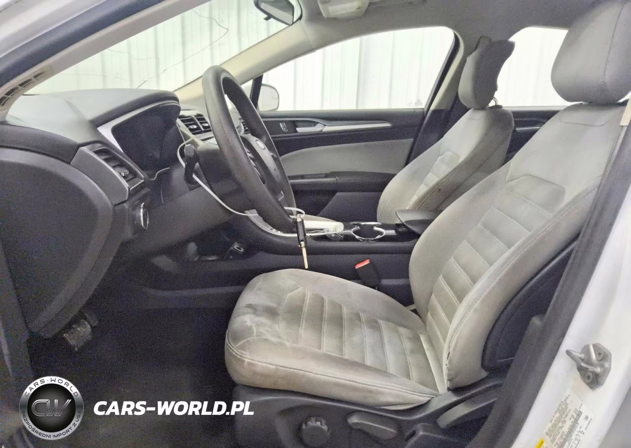 2014 Ford Fusion S VIN:1FA6P0G72E5370178 - 7