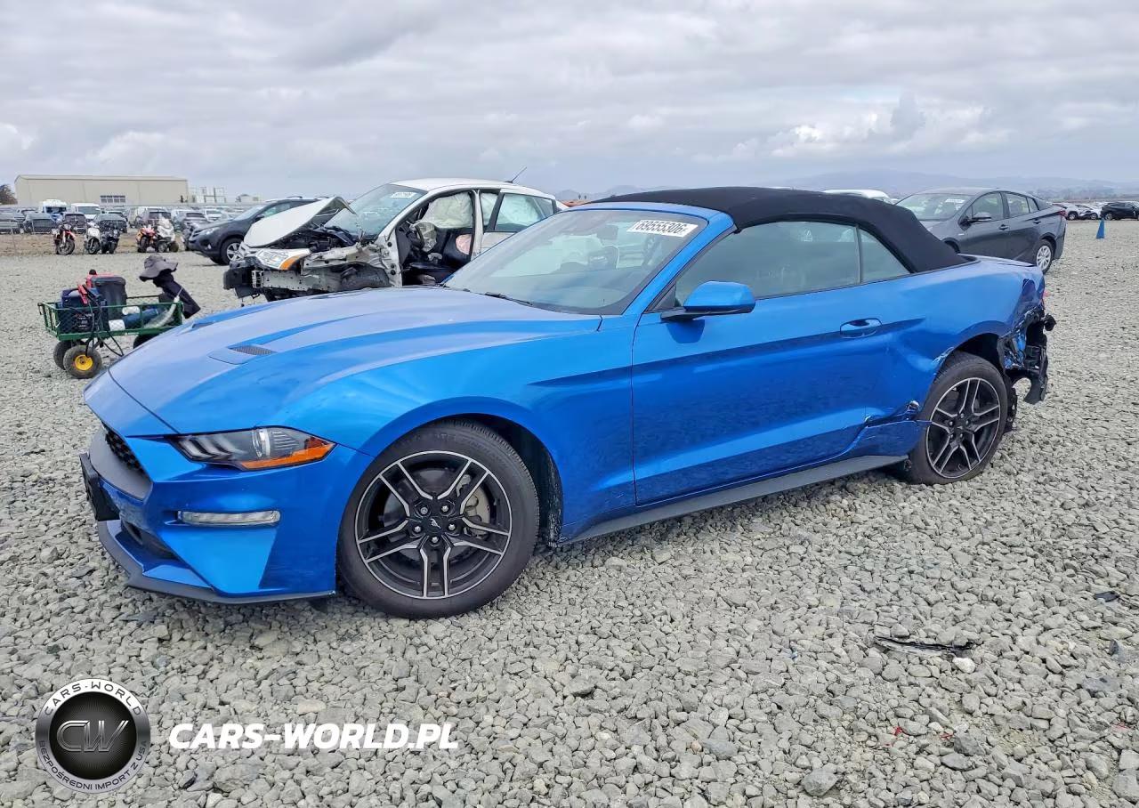 2021 Ford Mustang VIN:1FATP8UH6M5136610 - 1