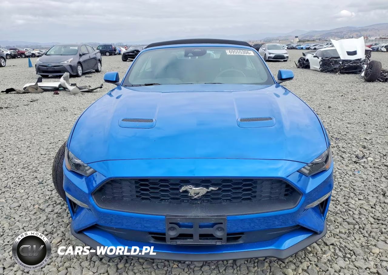 2021 Ford Mustang VIN:1FATP8UH6M5136610 - 5