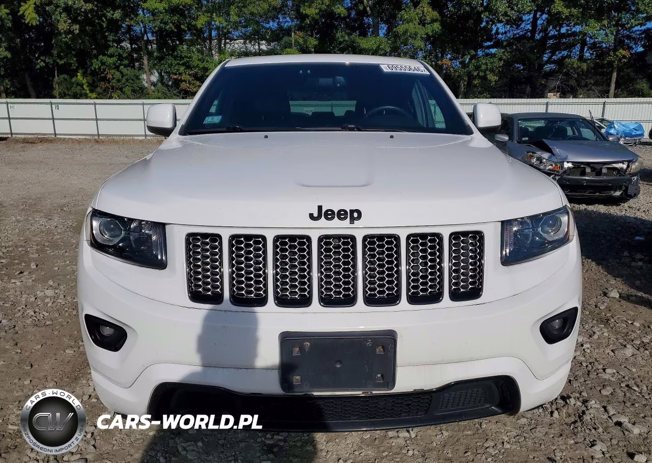2015 Jeep Grand Cherokee Laredo VIN:1C4RJFAG0FC954483 - 5
