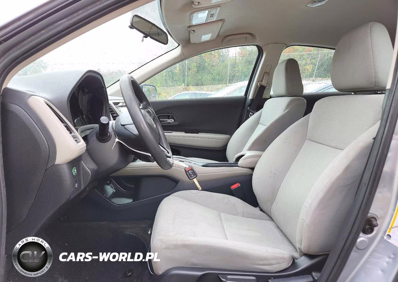 2020 Honda Hr-V Lx VIN:3CZRU6H38LG700257 - 7