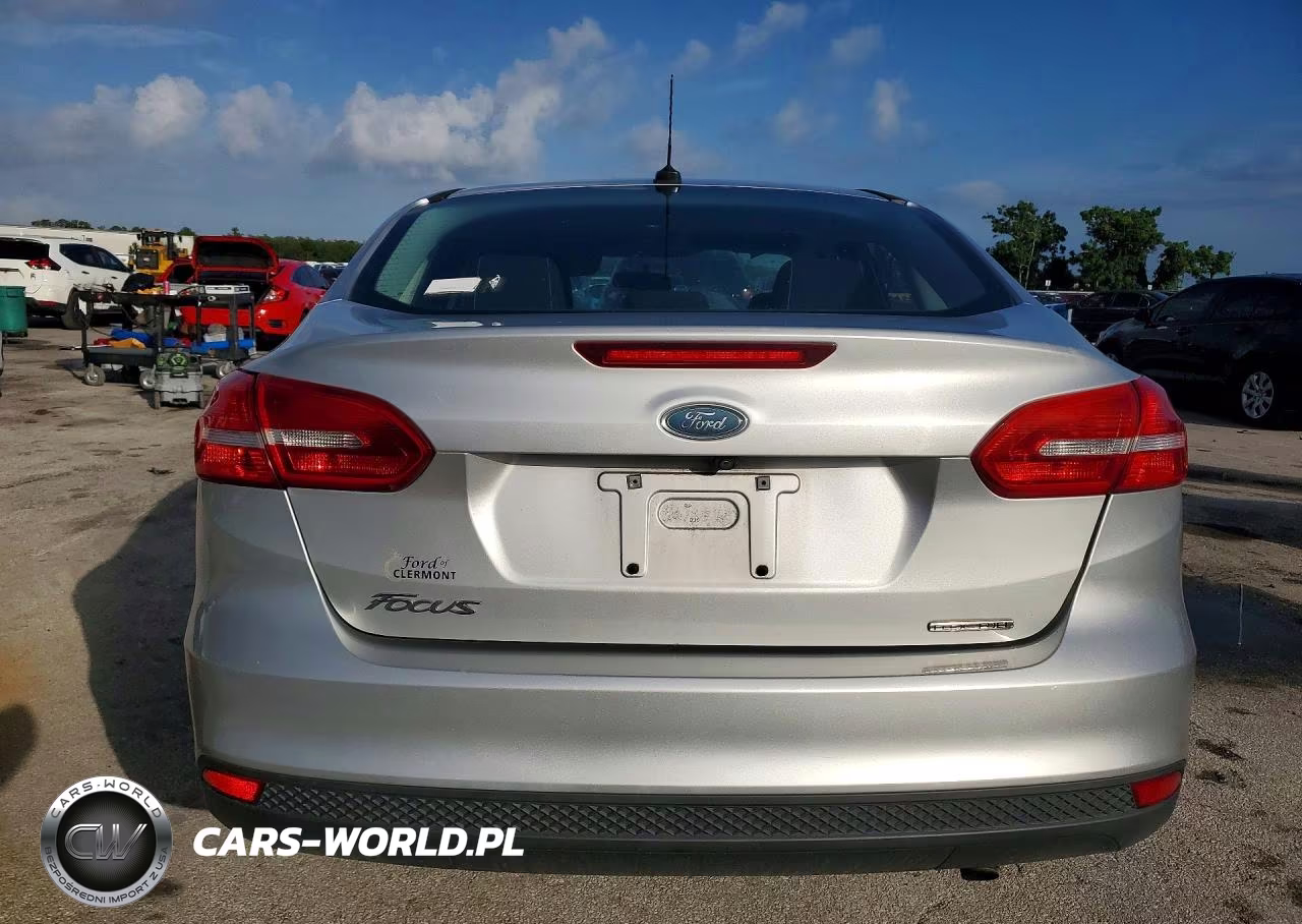 2016 Ford Focus S VIN:1FADP3E22GL281189 - 6