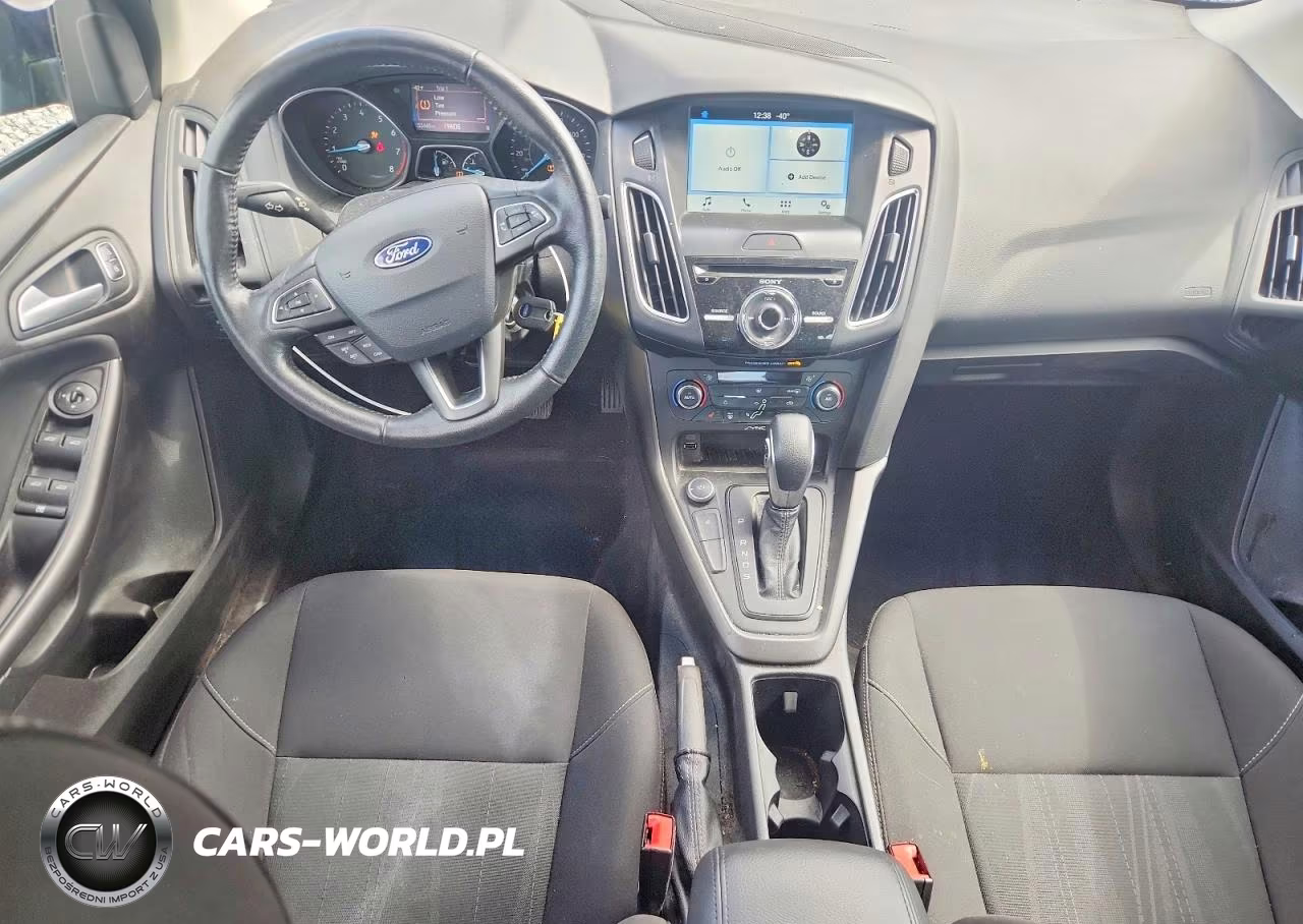 2017 Ford Focus Sel VIN:1FADP3H25HL229150 - 8