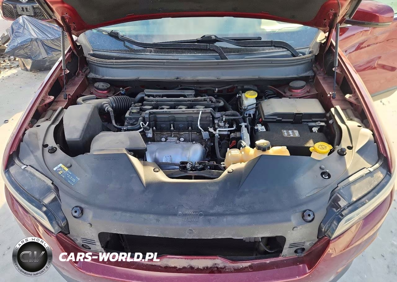 2019 Jeep Cherokee Latitude Plus VIN:1C4PJLLB3KD284729 - 12