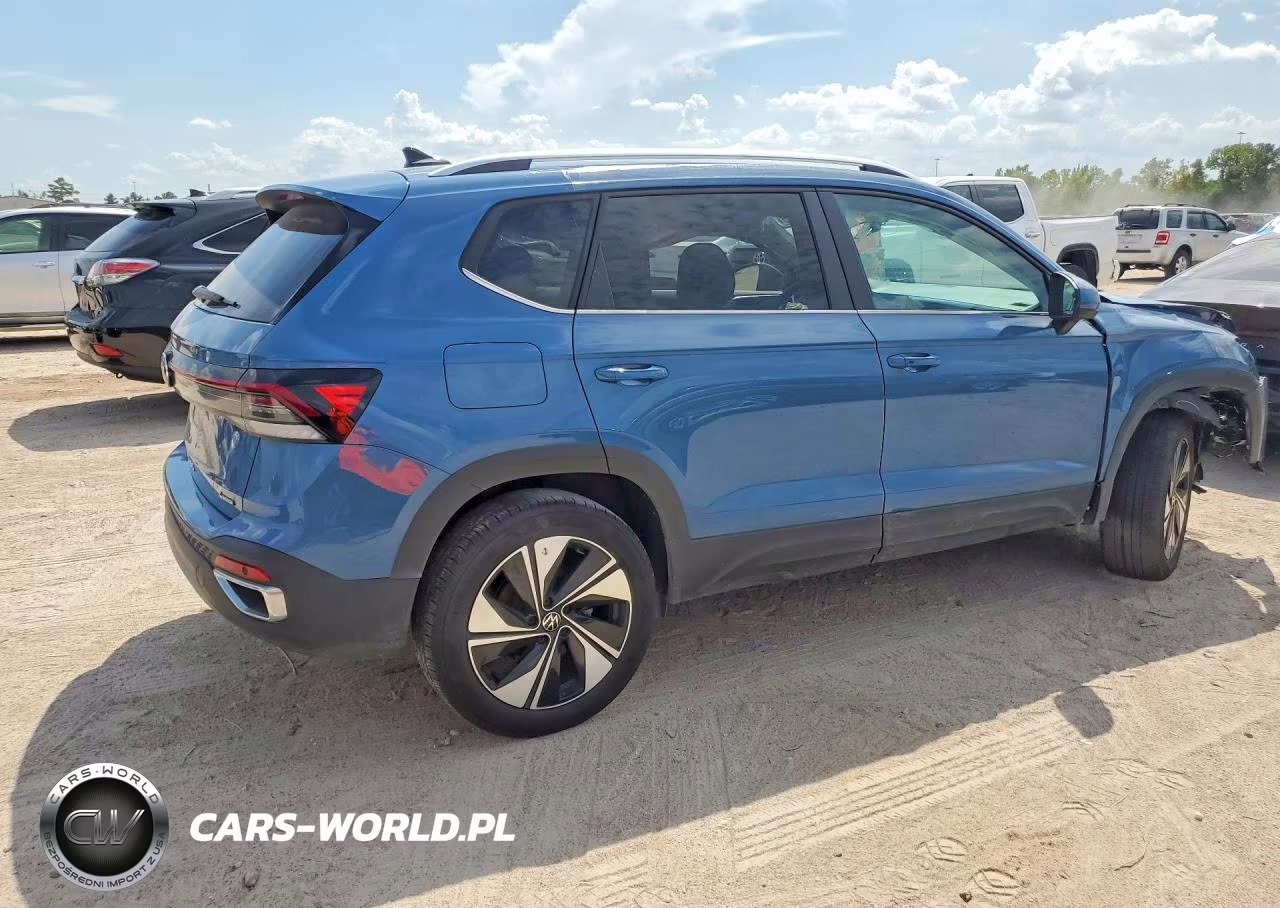 2026 Volkswagen Taos Se VIN:3VVUC7B2XTM024714 - 3