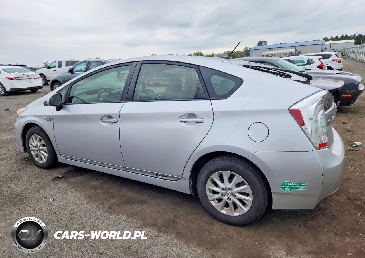2014 Toyota Prius Plug-In Hybrid Base VIN:JTDKN3DP3E3059150 - 2