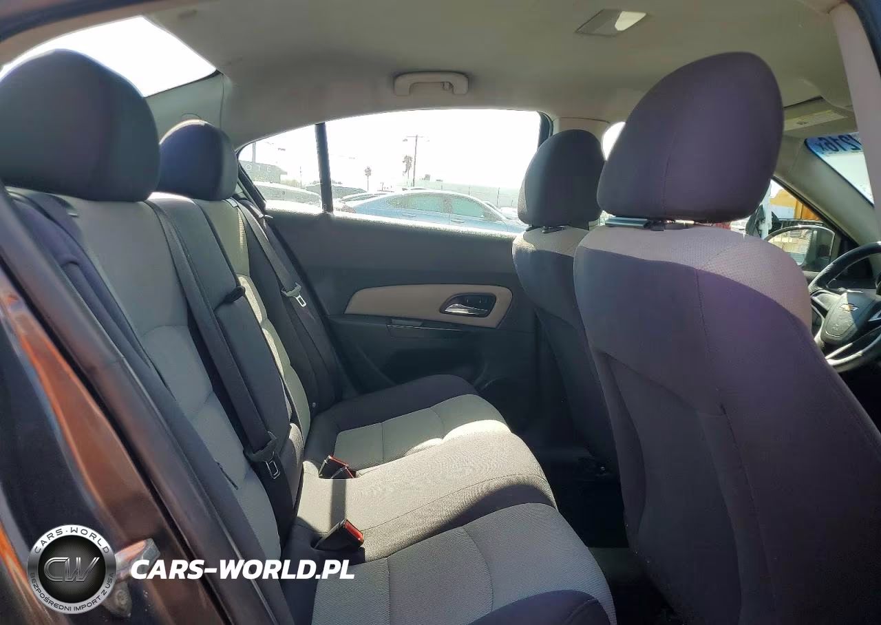 2014 Chevrolet Cruze Ls VIN:1G1PA5SG1E7146885 - 10