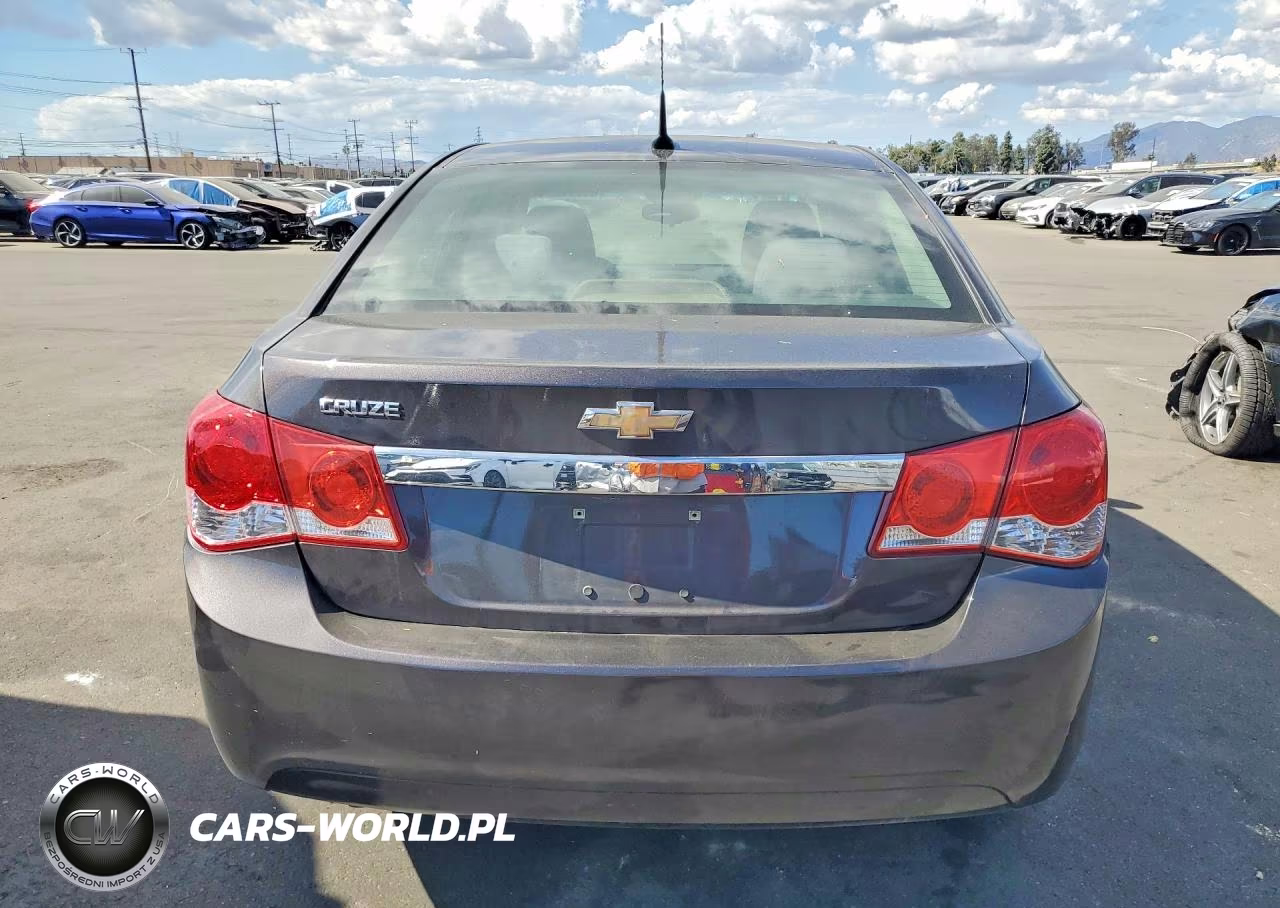 2014 Chevrolet Cruze Ls VIN:1G1PA5SG1E7146885 - 6