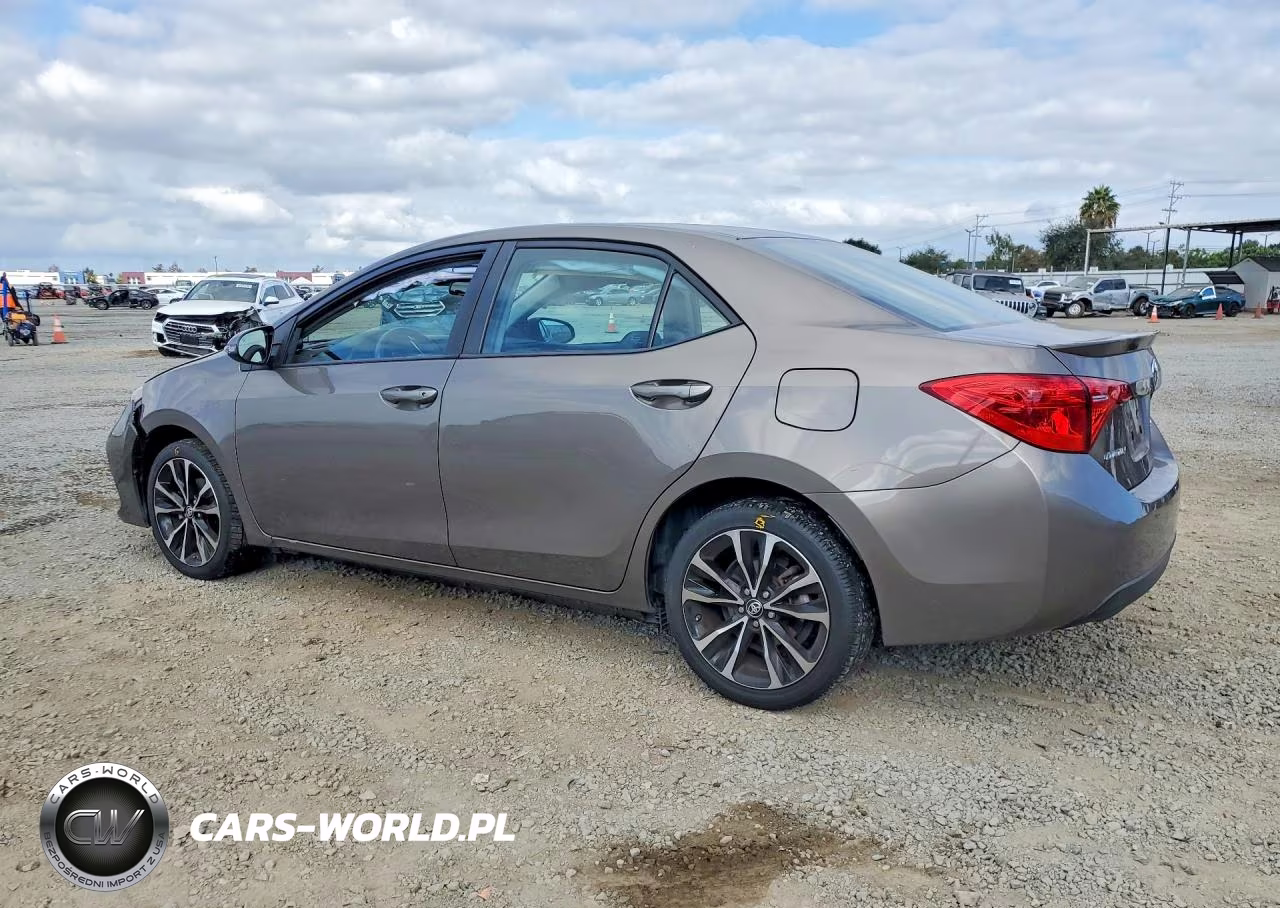 2019 Toyota Corolla Se VIN:2T1BURHE7KC133588 - 2