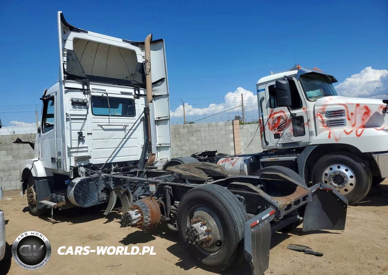 2013 Volvo Vnl Semi Truck VIN:4V4NC9EG1DN564048 - 2