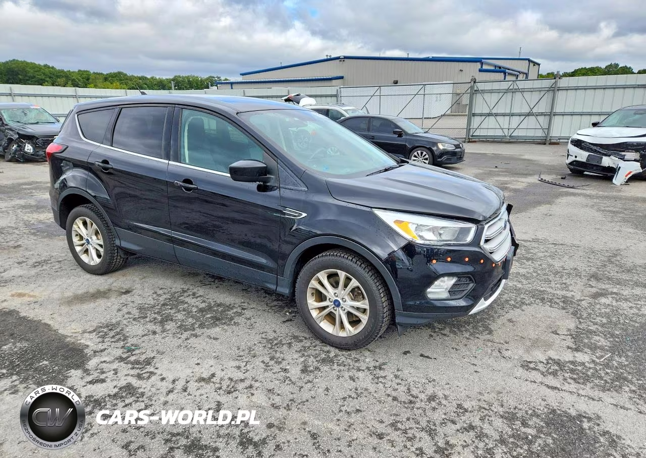 2019 Ford Escape Se VIN:1FMCU9GDXKUB83929 - 4