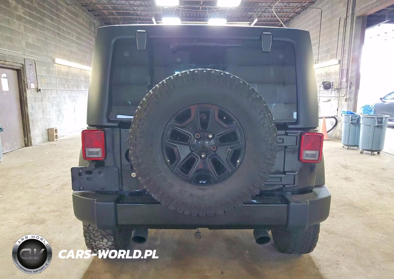 2014 Jeep Wrangler Unlimited Sport VIN:1C4BJWDG6EL327380 - 6