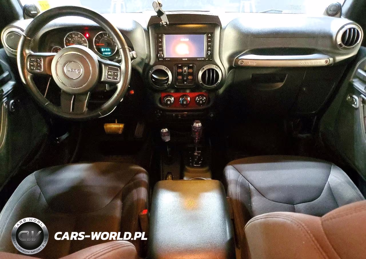 2014 Jeep Wrangler Unlimited Sport VIN:1C4BJWDG6EL327380 - 8