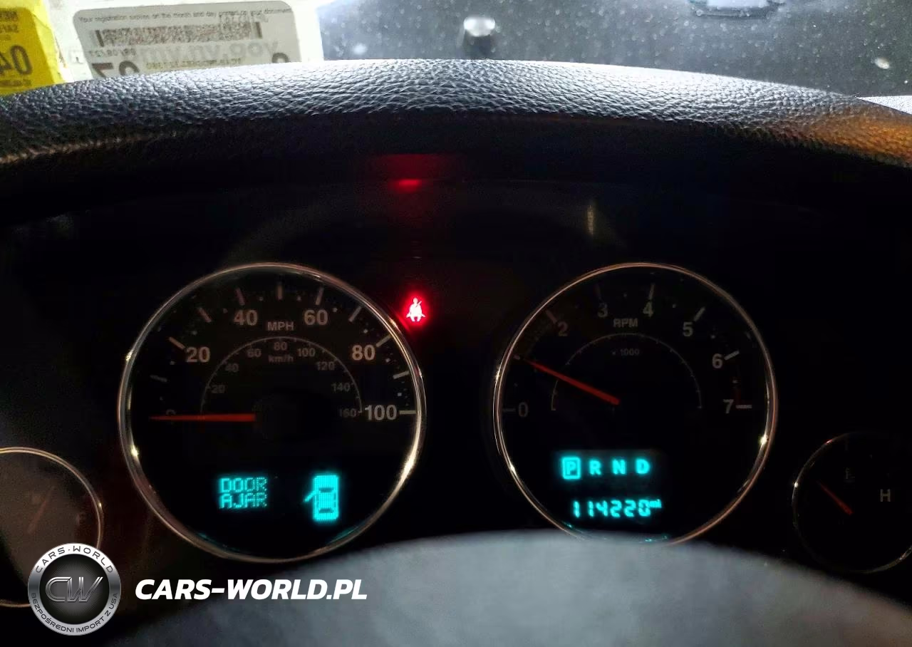 2014 Jeep Wrangler Unlimited Sport VIN:1C4BJWDG6EL327380 - 9