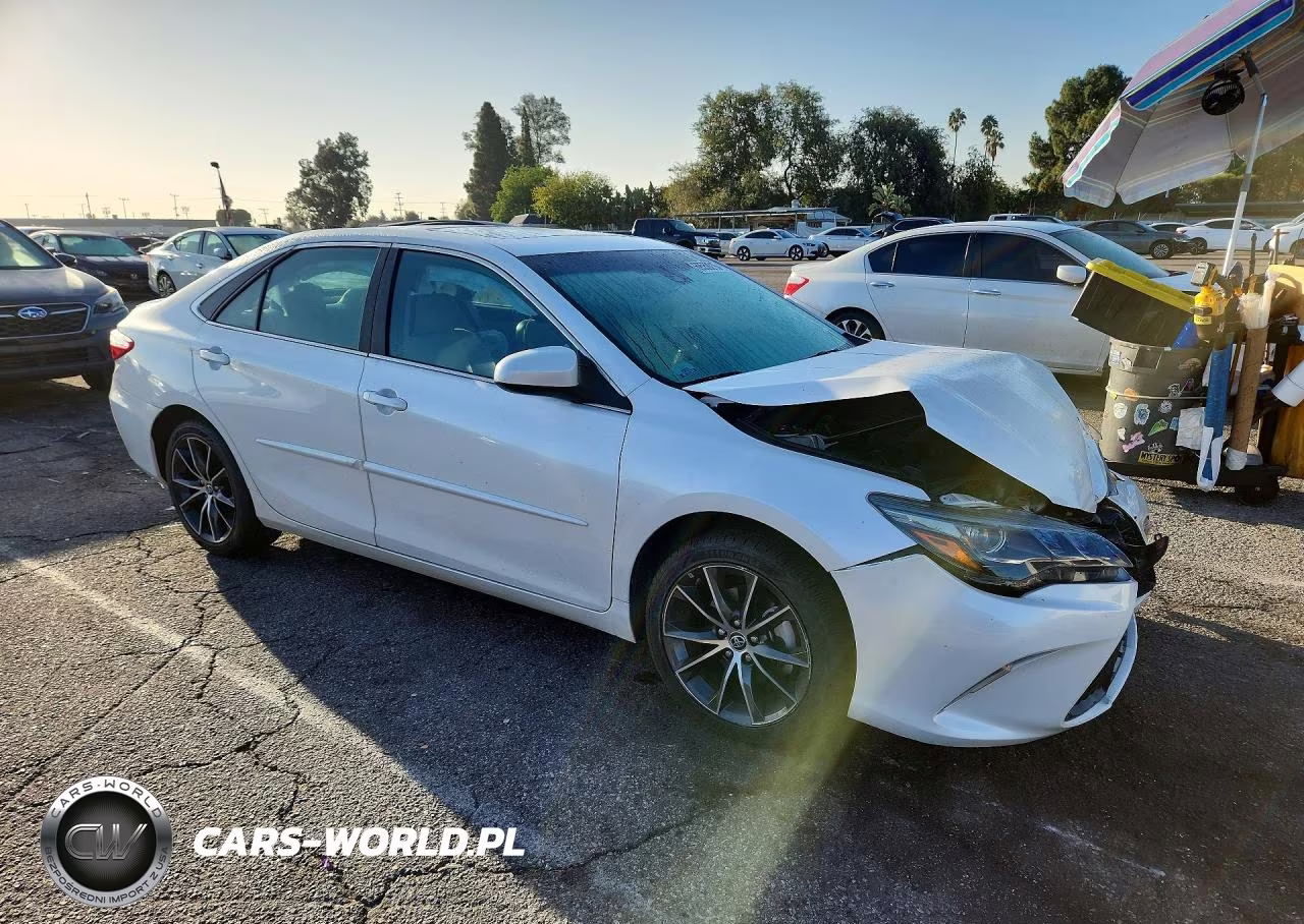2015 Toyota Camry Xse V6 VIN:4T1BK1FKXFU564463 - 4