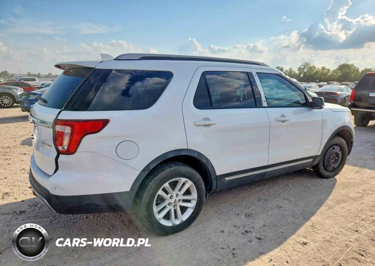 2016 Ford Explorer Xlt VIN:1FM5K7D89GGB97885 - 3