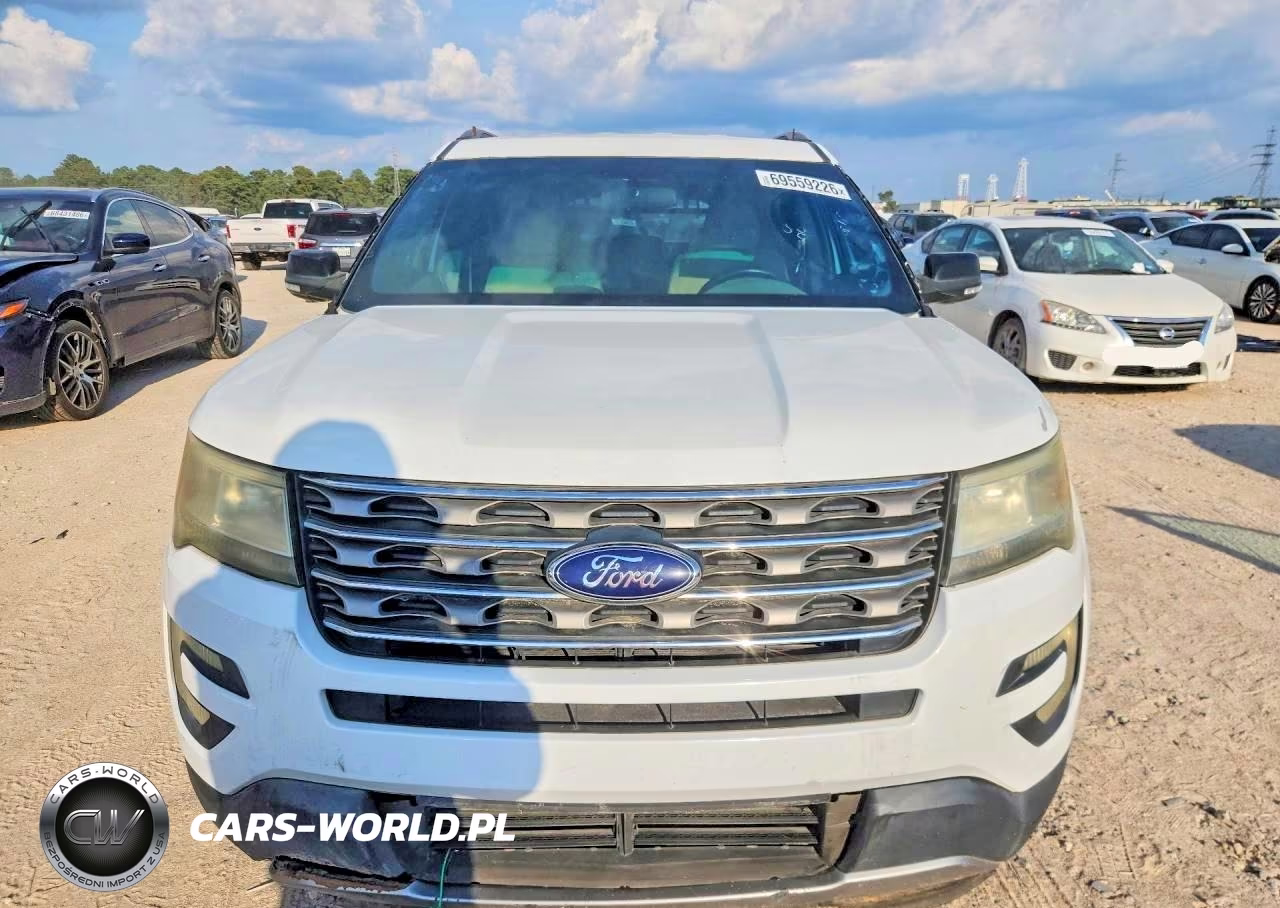 2016 Ford Explorer Xlt VIN:1FM5K7D89GGB97885 - 5