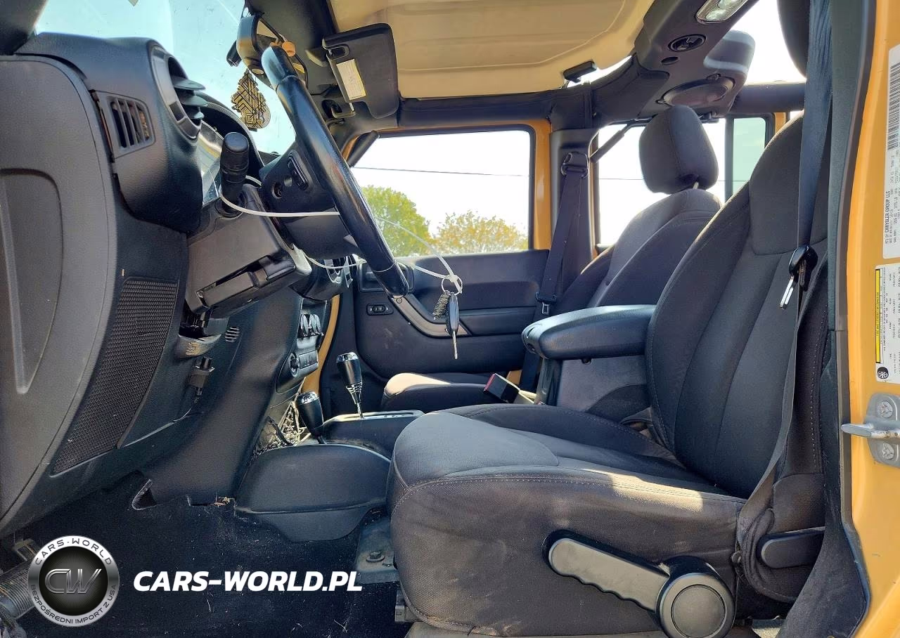 2014 Jeep Wrangler Unlimited Sport VIN:1C4HJWDG2EL194501 - 7
