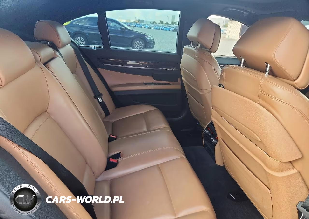 2013 BMW 750 I VIN:WBAYA8C50DC996892 - 10