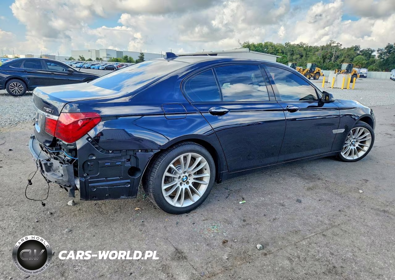 2013 BMW 750 I VIN:WBAYA8C50DC996892 - 3