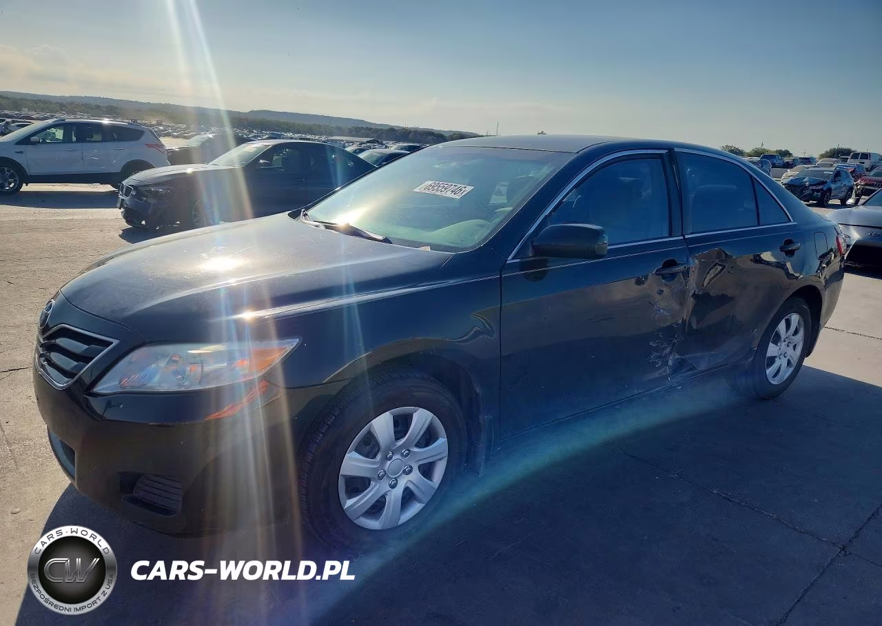 2010 Toyota Camry Base – zdjęcie 1 z 12