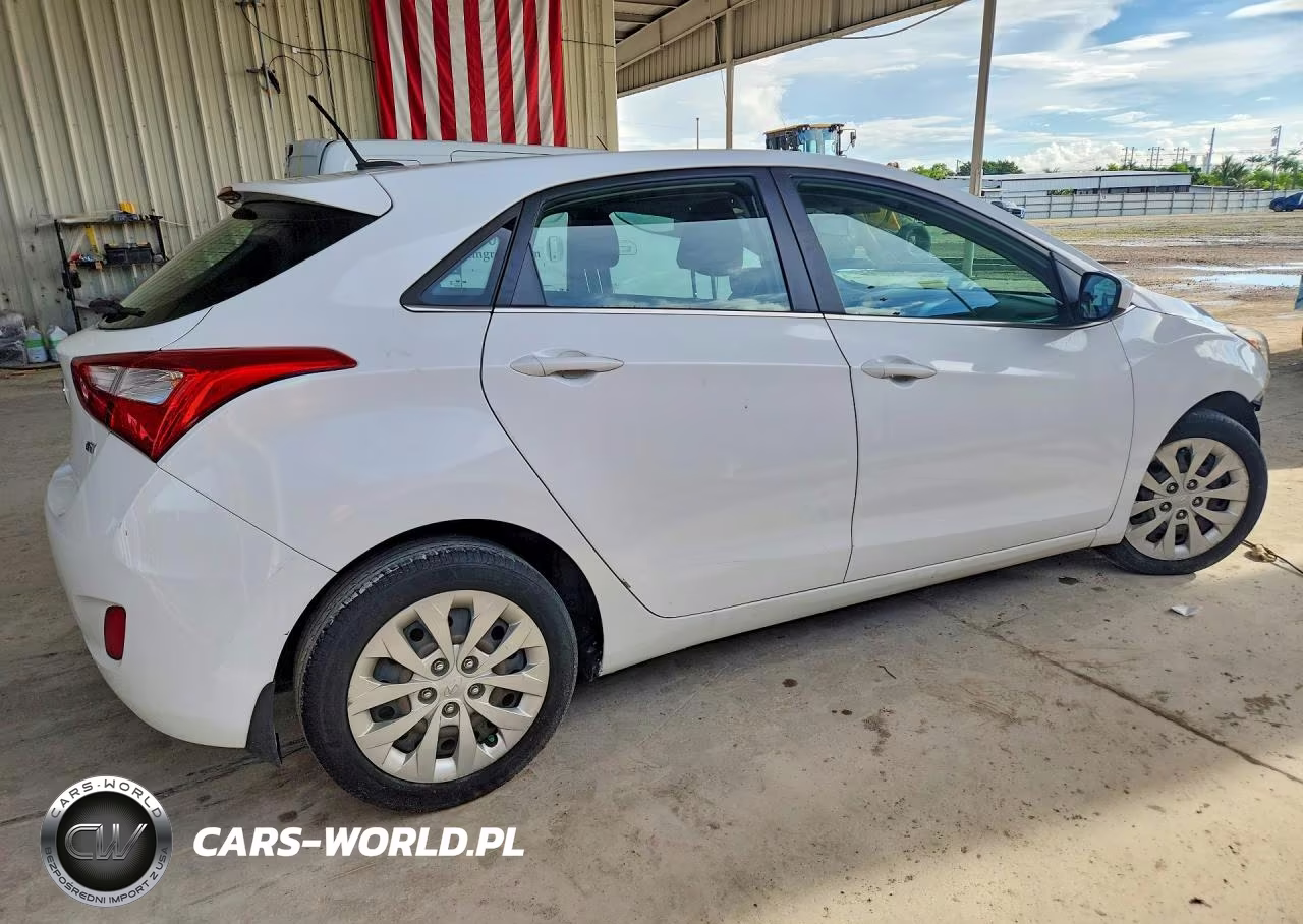 2017 Hyundai Elantra Gt Base VIN:KMHD35LH0HU358870 - 3