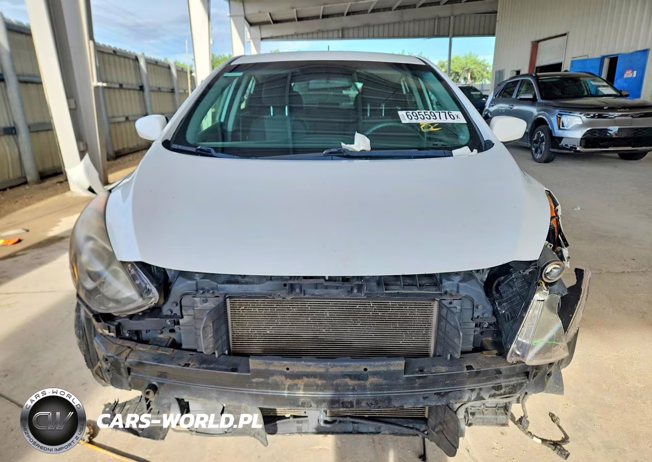 2017 Hyundai Elantra Gt Base VIN:KMHD35LH0HU358870 - 5