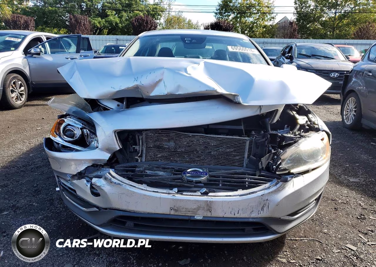 2015 Volvo S60 Platinum VIN:YV1612TM0F1346905 - 5