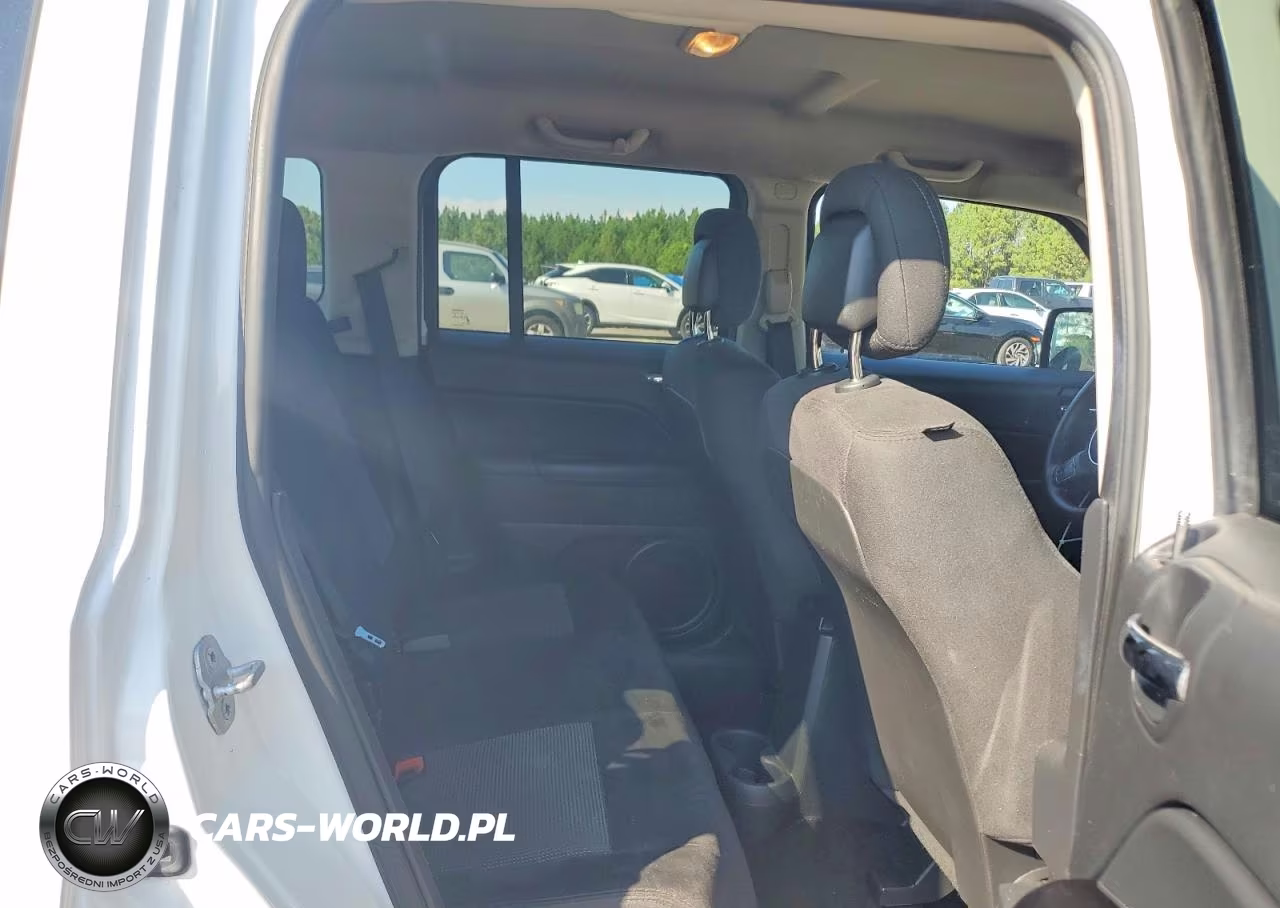 2014 Jeep Patriot Sport VIN:1C4NJPBB9ED662637 - 10