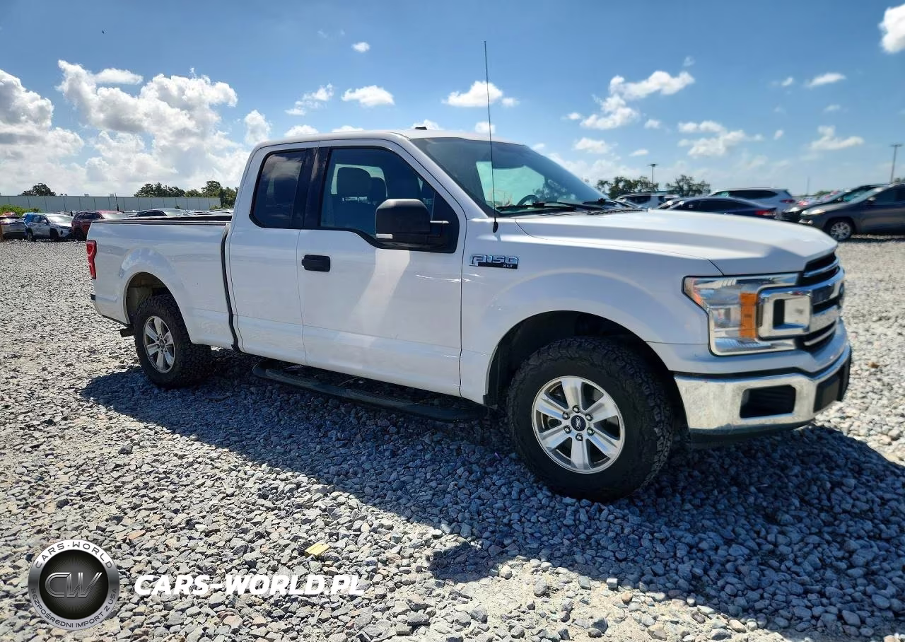 2018 Ford F150 Super Cab VIN:1FTEX1C53JFE11003 - 4