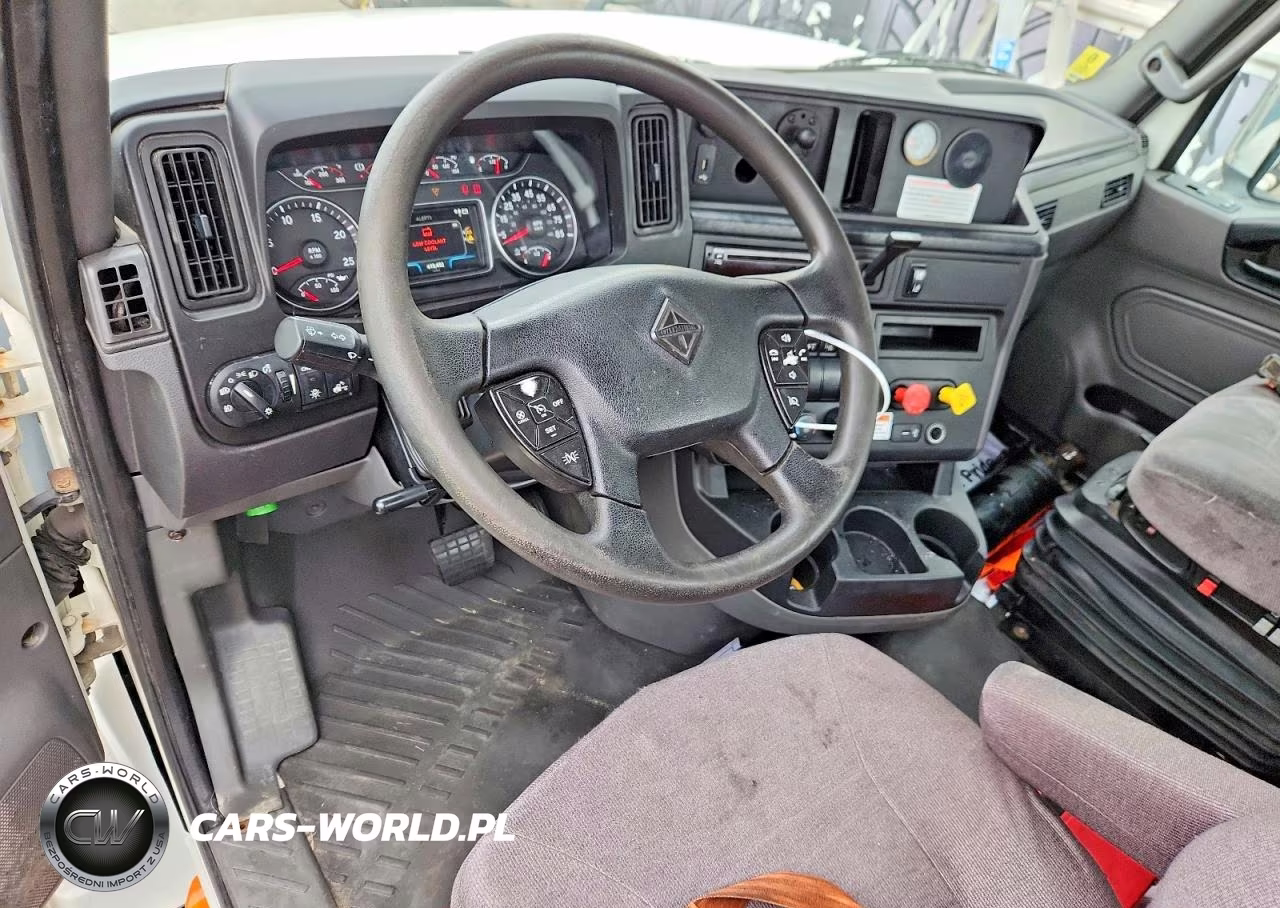2019 International Lt625 - Semi Truck VIN:3HCDZTZR1KL281888 - 8