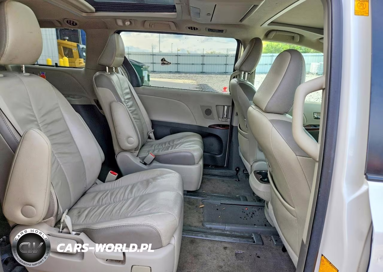 2011 Toyota Sienna Limited 7-Passenger VIN:5TDDK3DC5BS023954 - 11