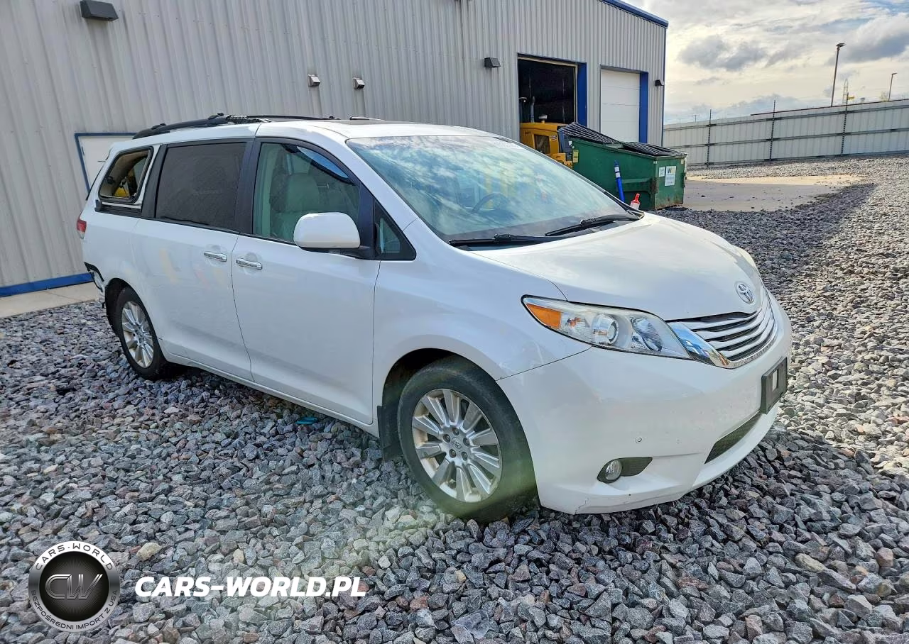 2011 Toyota Sienna Limited 7-Passenger VIN:5TDDK3DC5BS023954 - 4