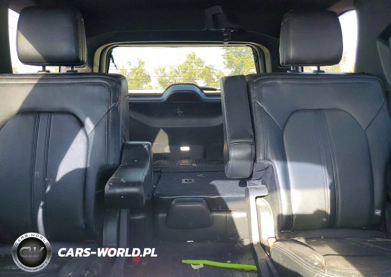 2019 Ford Expedition Limited VIN:1FMJU2ATXKEA19251 - 10