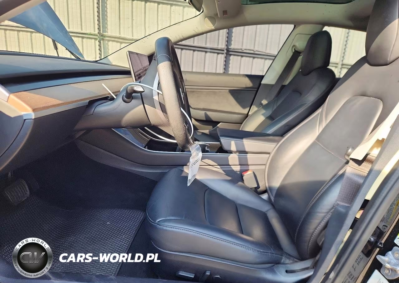 2019 Tesla Model 3 VIN:5YJ3E1EAXKF466528 - 7