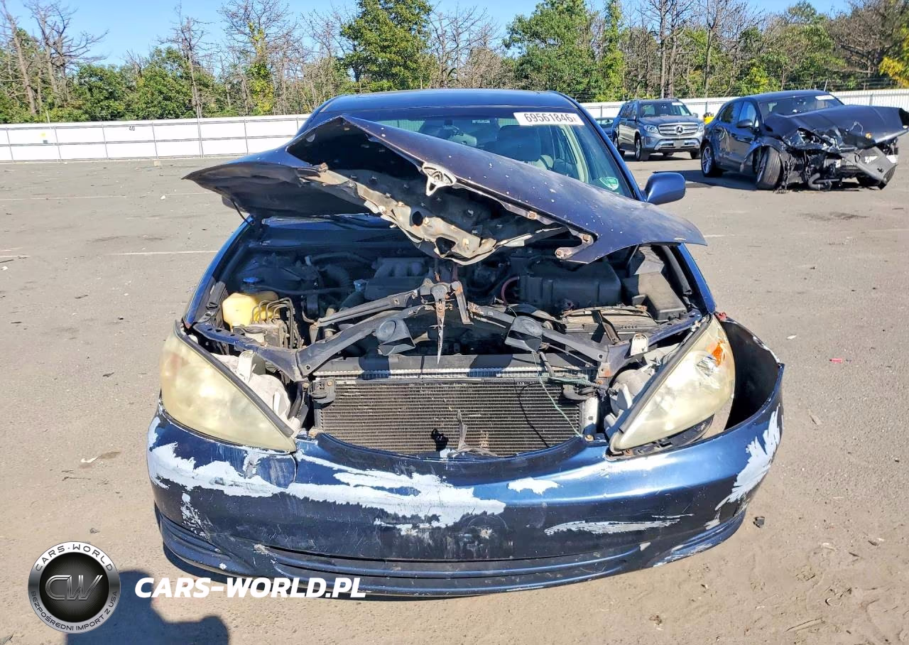 2002 Toyota Camry Xle V6 VIN:JTDBF30K920027310 - 5