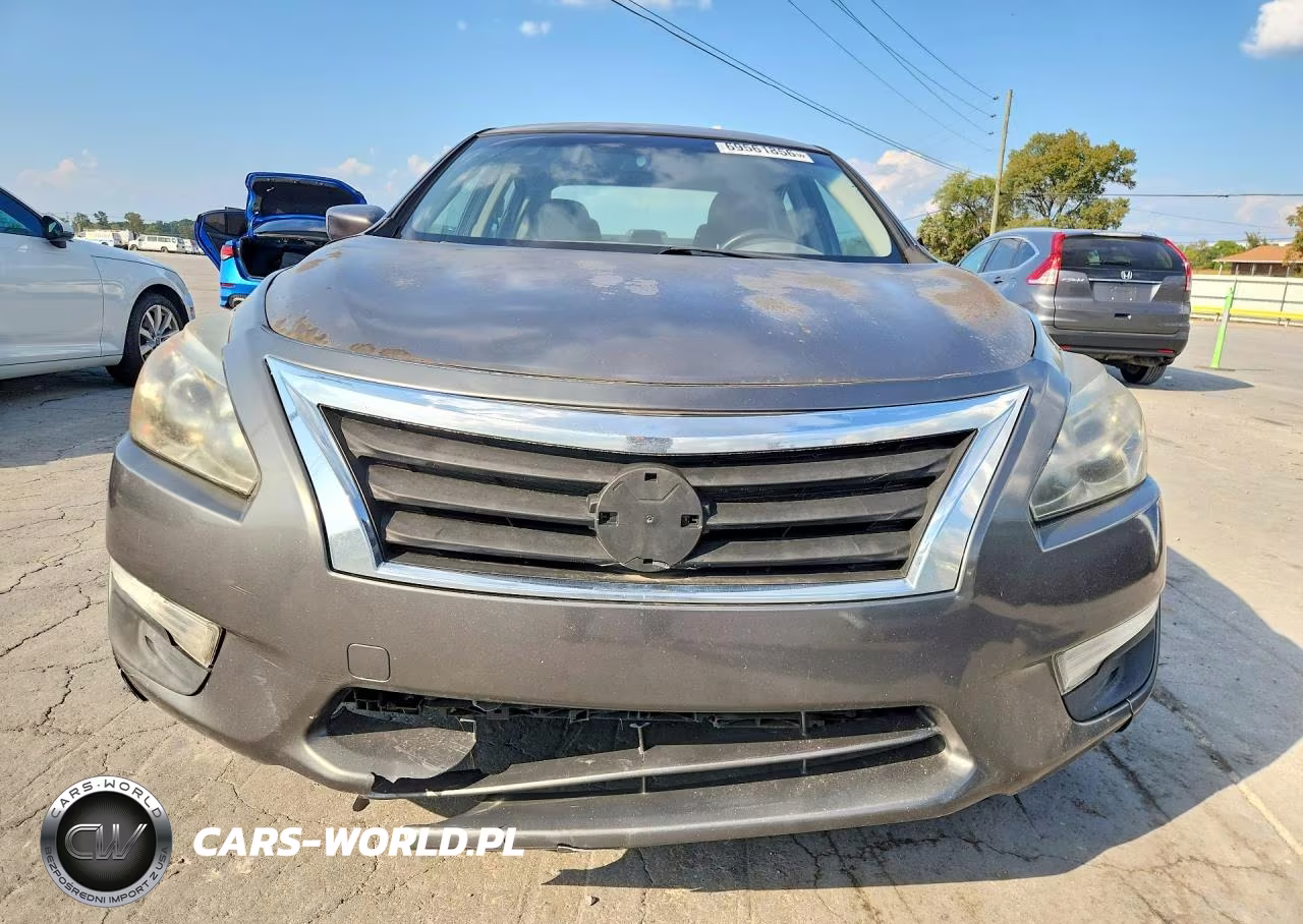 2015 Nissan Altima 2.5 S VIN:1N4AL3AP4FN335207 - 5