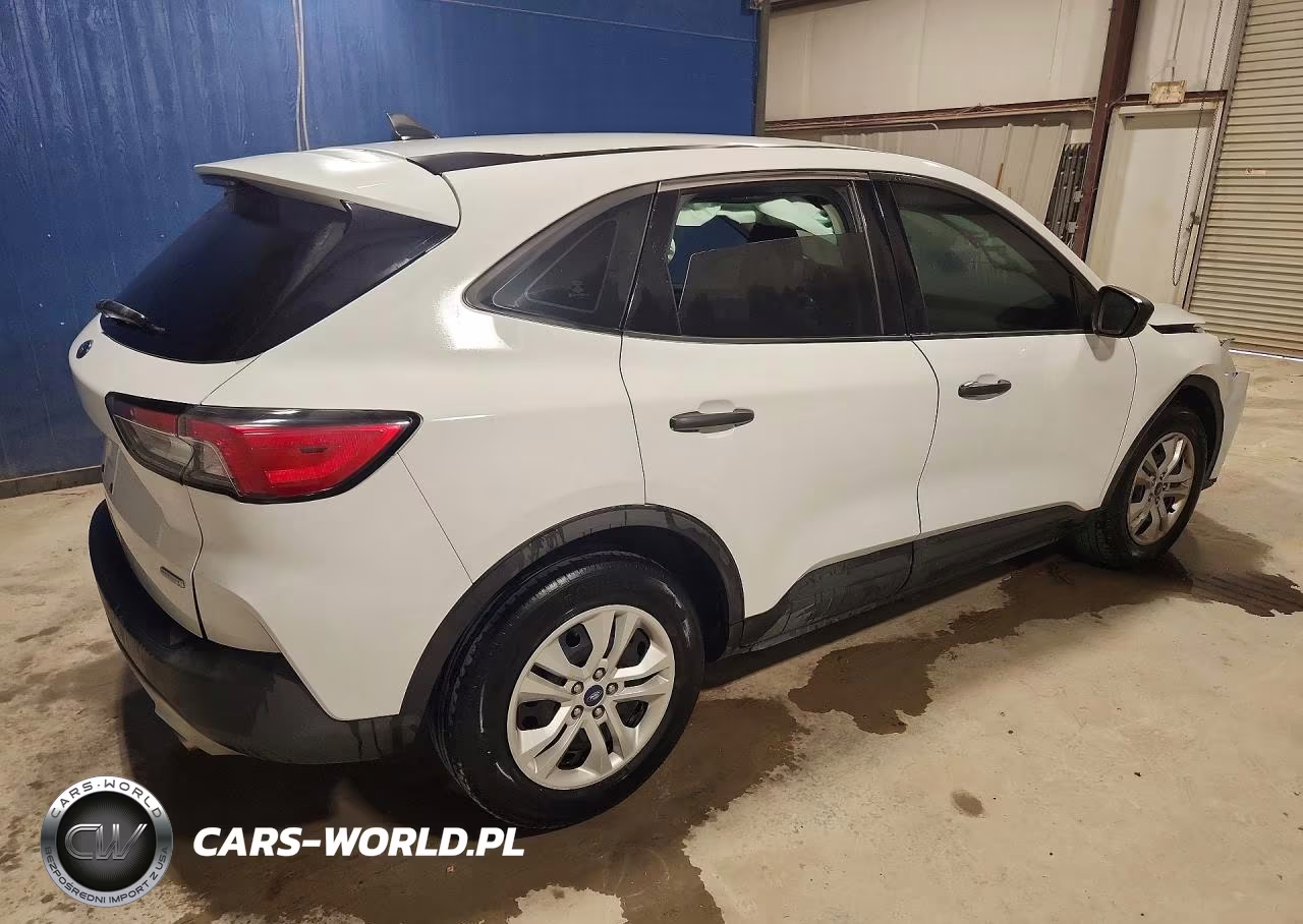 2021 Ford Escape S VIN:1FMCU0F67MUA11598 - 3