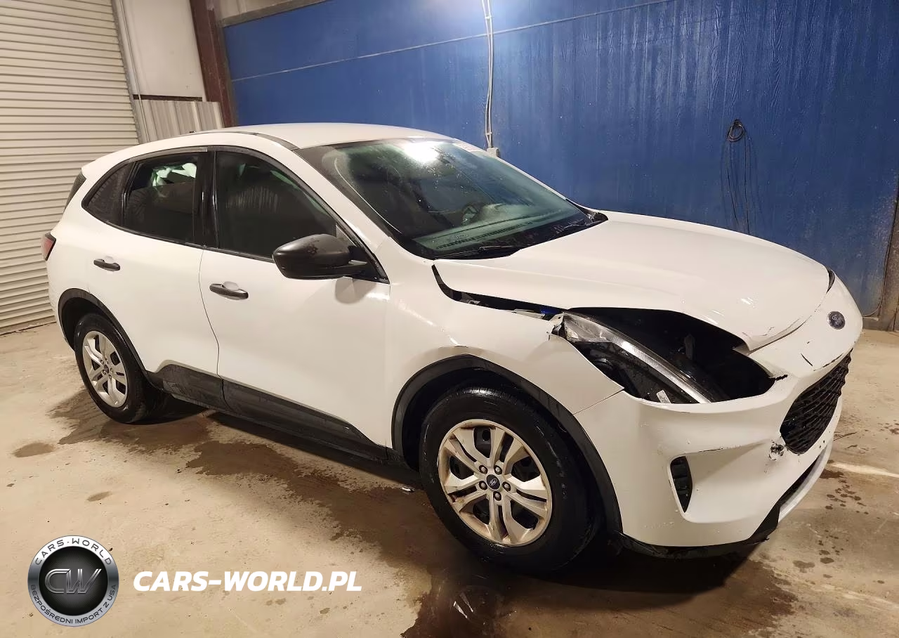 2021 Ford Escape S VIN:1FMCU0F67MUA11598 - 4