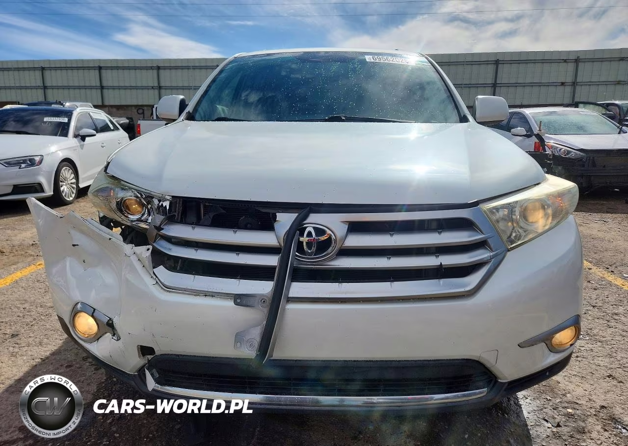 2011 Toyota Highlander Base VIN:5TDZK3EH5BS043749 - 5