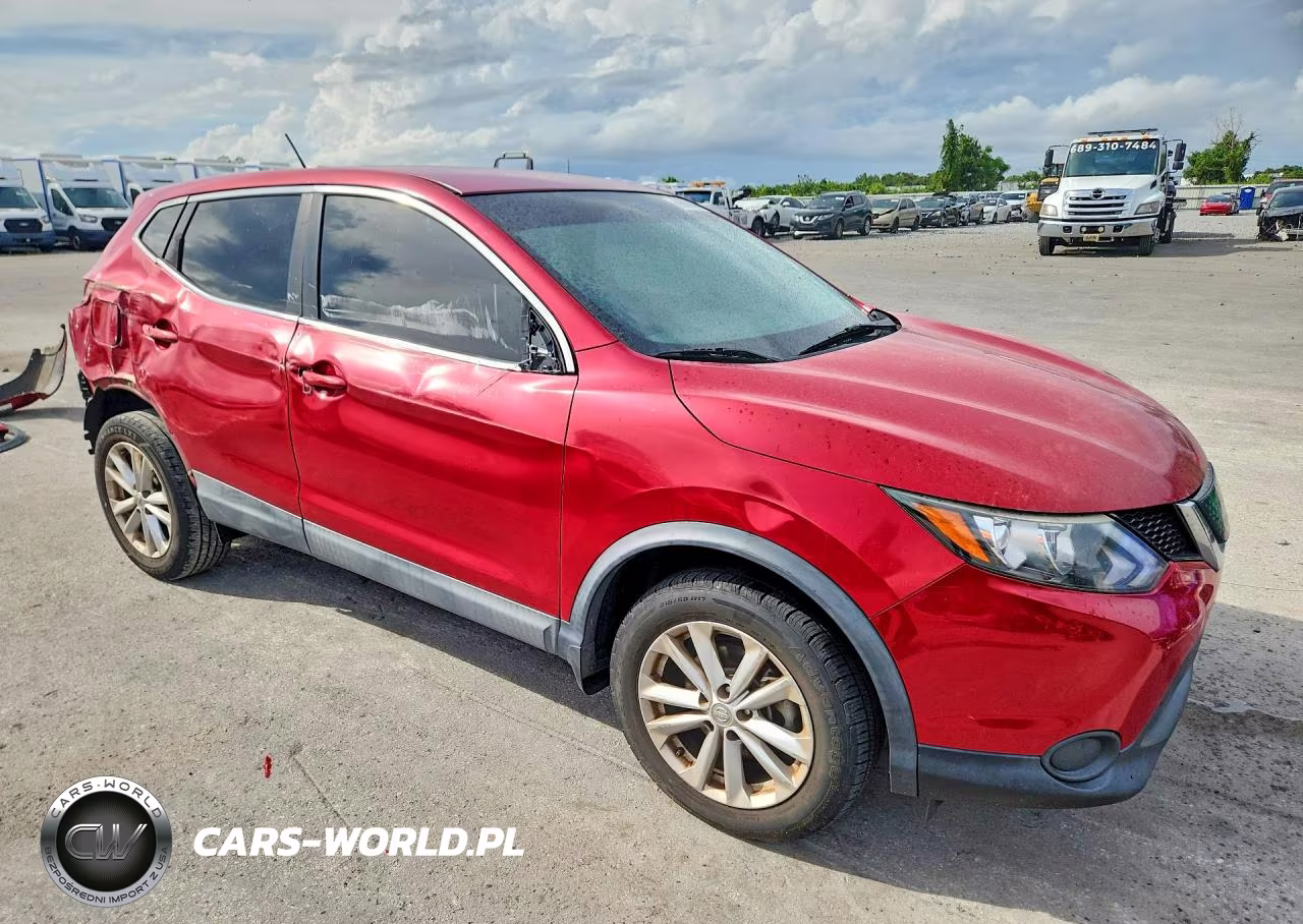 2018 Nissan Rogue Sport S VIN:JN1BJ1CP5JW152622 - 4