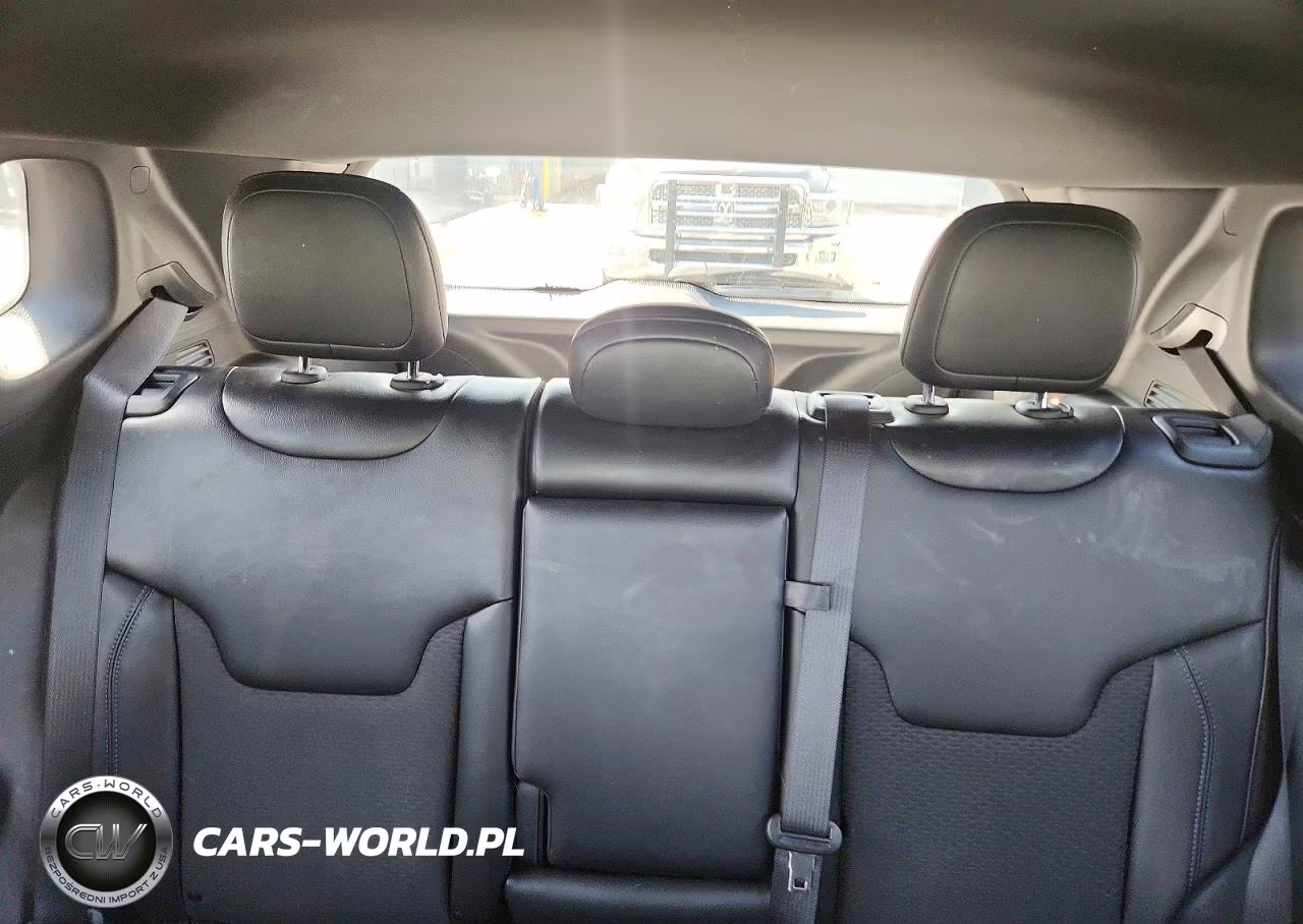 2023 Jeep Compass Latitude VIN:3C4NJDBN9PT533478 - 10