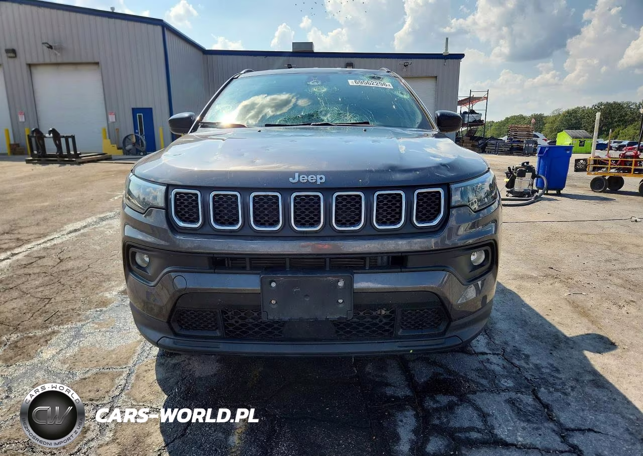 2023 Jeep Compass Latitude VIN:3C4NJDBN9PT533478 - 5