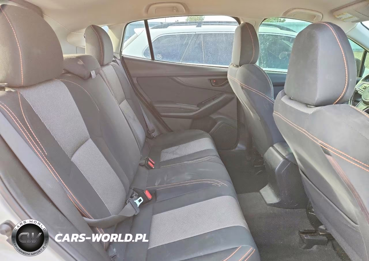 2018 Subaru Crosstrek Premium VIN:JF2GTABC1J8228550 - 10