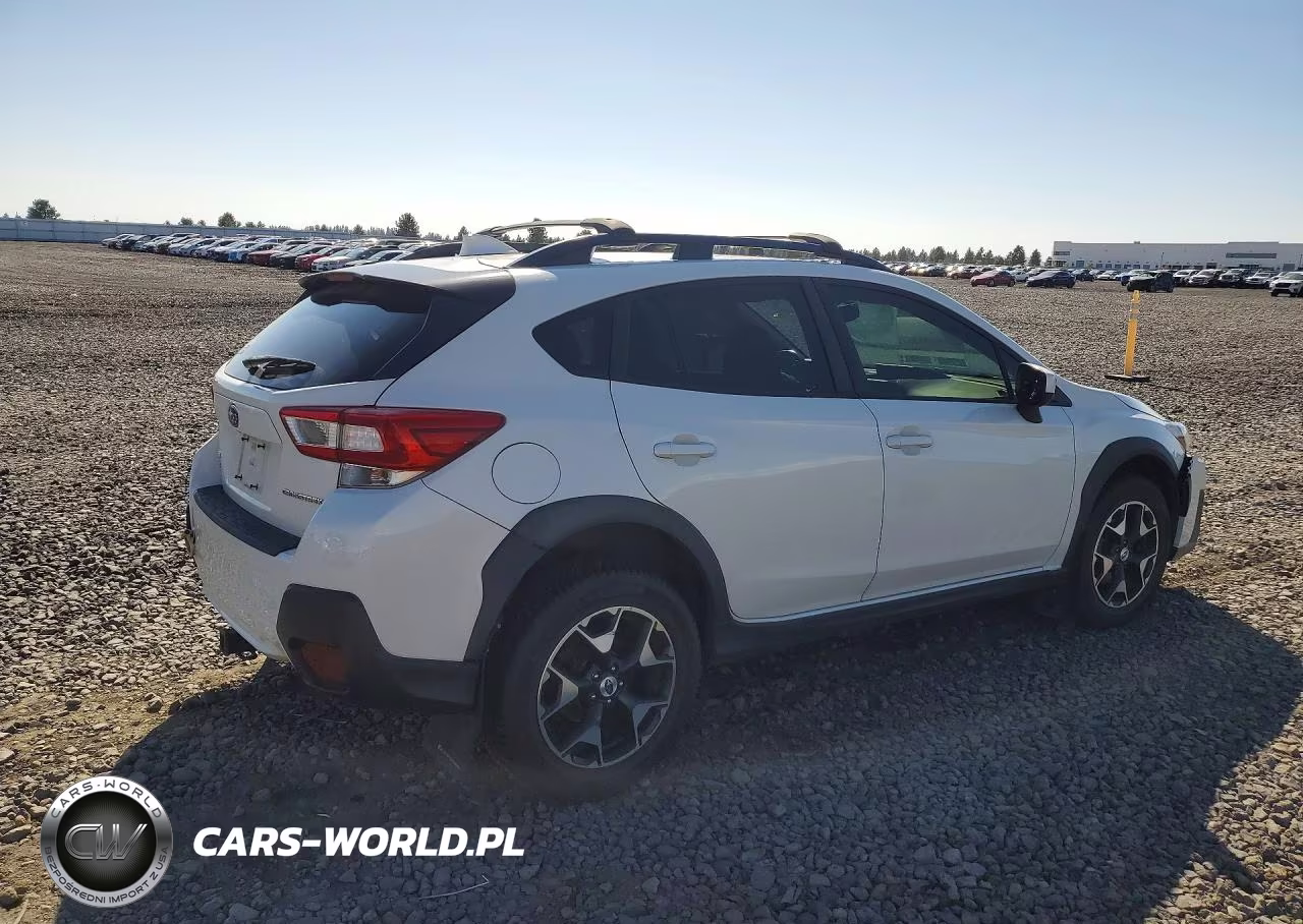 2018 Subaru Crosstrek Premium VIN:JF2GTABC1J8228550 - 3