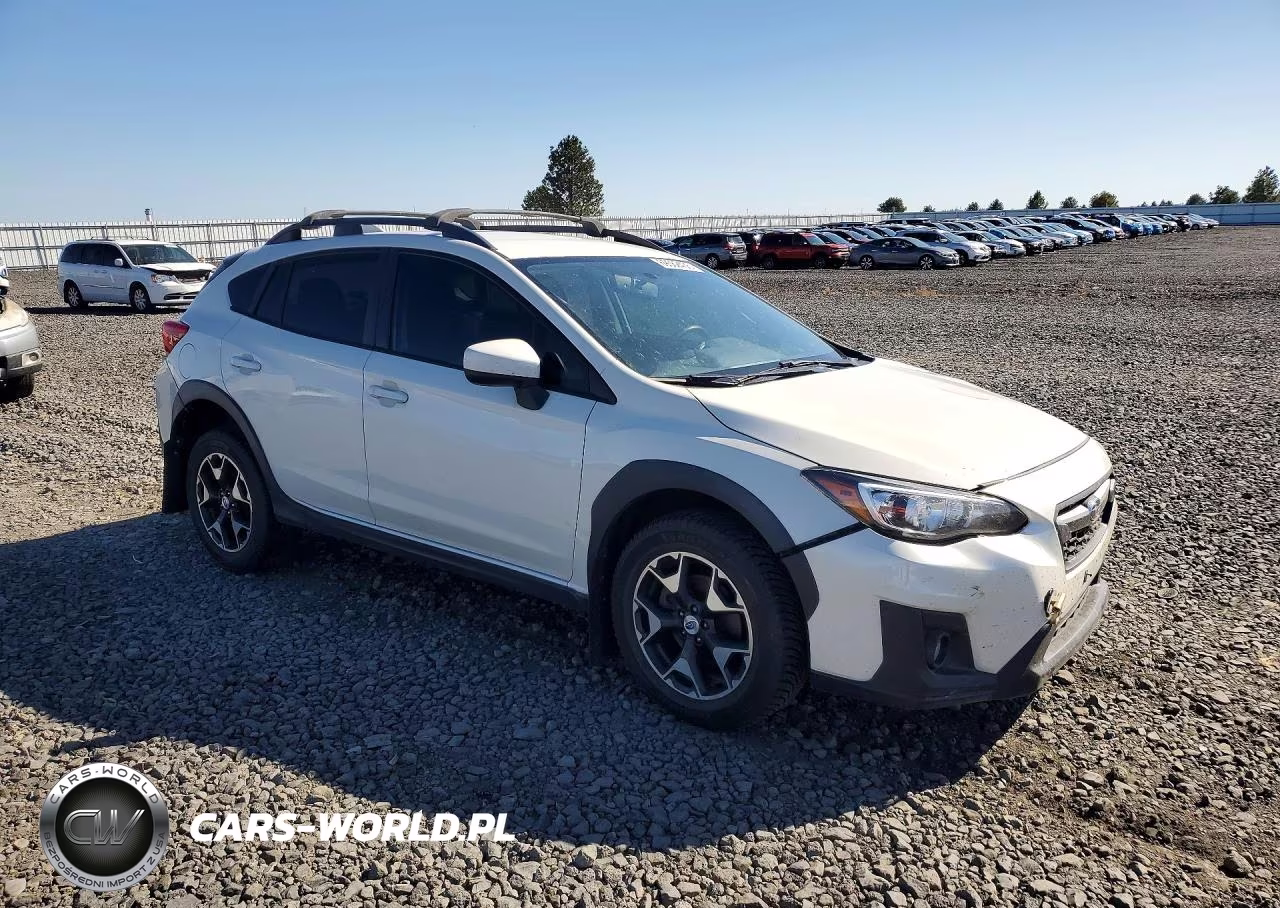 2018 Subaru Crosstrek Premium VIN:JF2GTABC1J8228550 - 4
